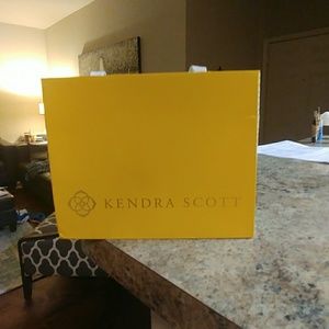 Kendra Scott gift bag
